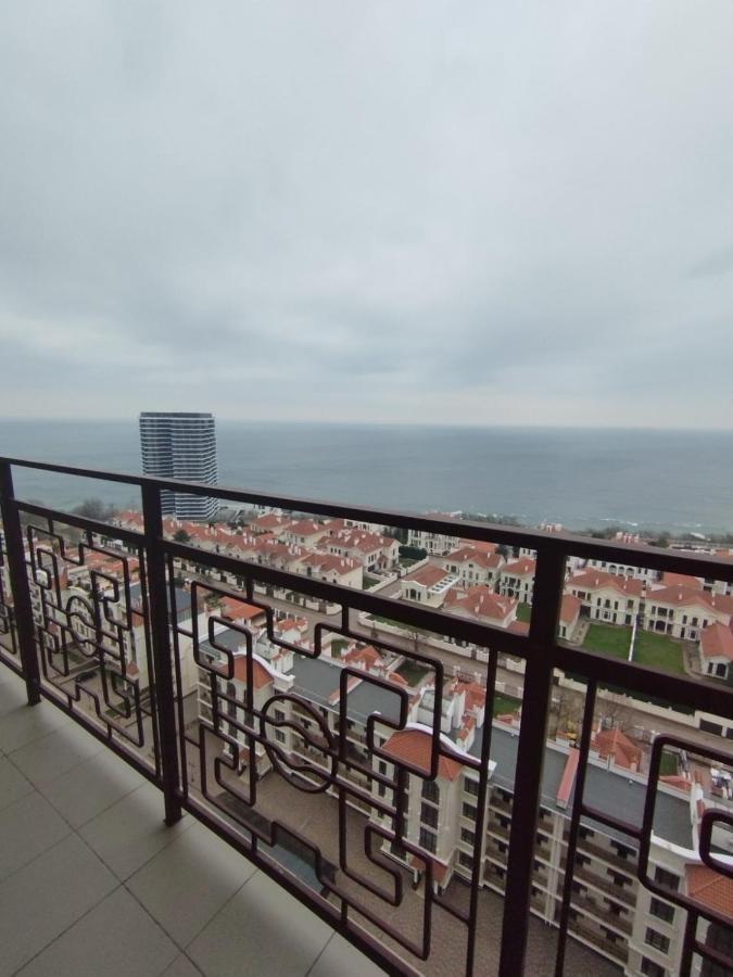 1-Bedroom Apartment Near The Sea أوديسا المظهر الخارجي الصورة